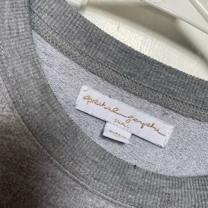 Women’s Spiritual Gangster Sweater size Small